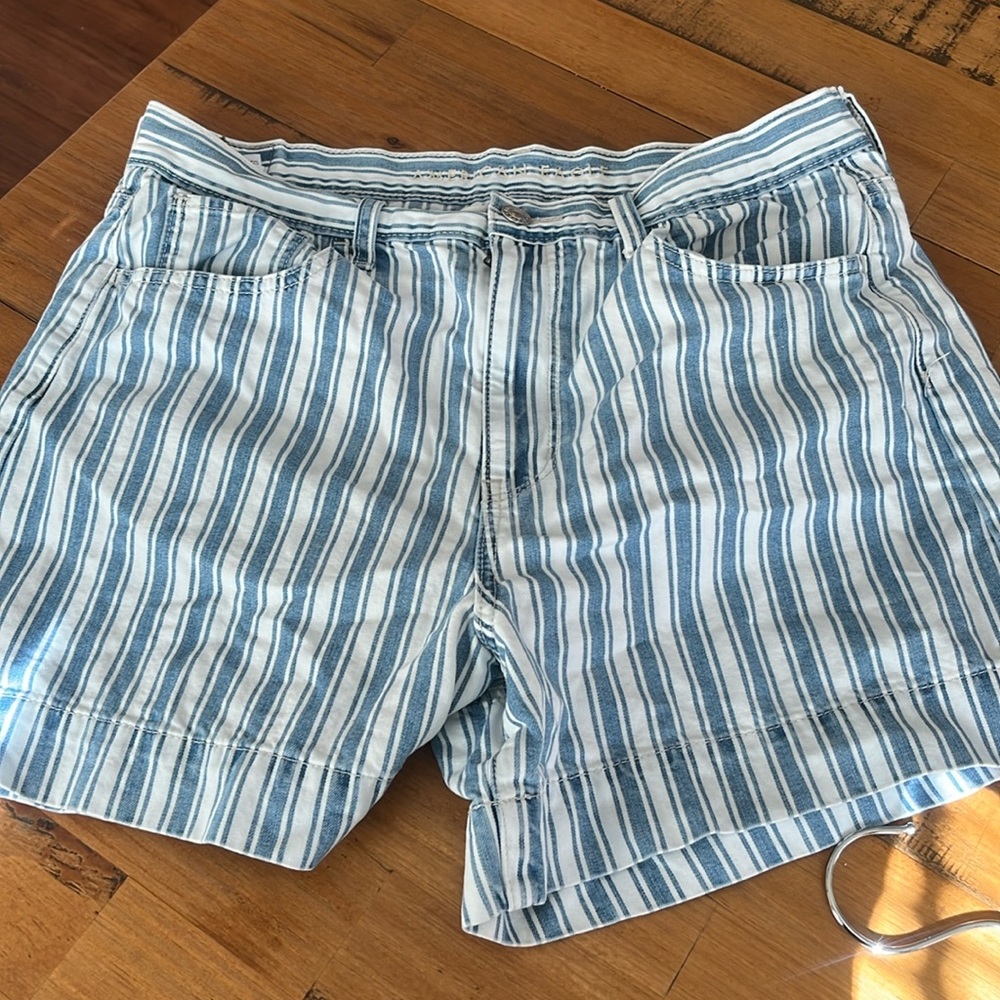 Super high waisted American eagle shorts